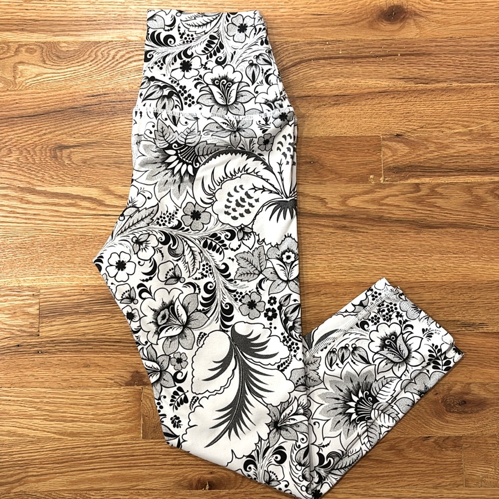 Black and White Floral Leggings with Intricate Design